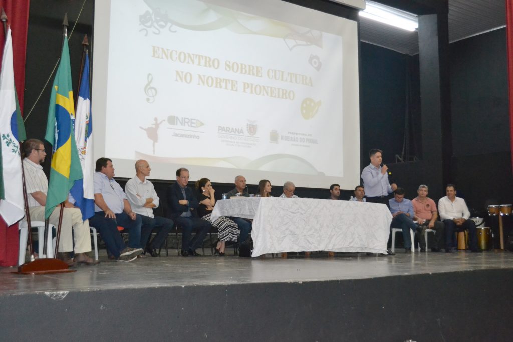 Encontro debate cultura regional em Ribeirão do Pinhal
