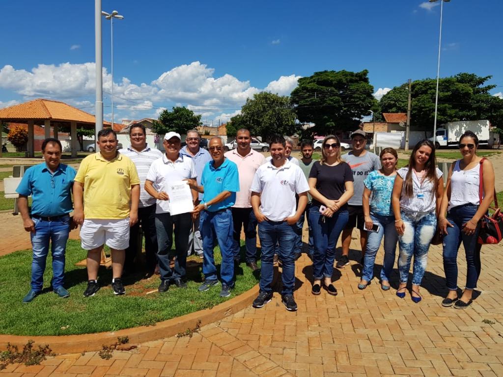 Praça do bairro Vista Alegre será arborizada