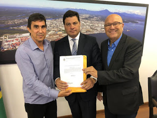 Romanelli e Professor Zezão pedem urgência na retomada das obras no trevo da BR-153 em Santo Antônio da Platina